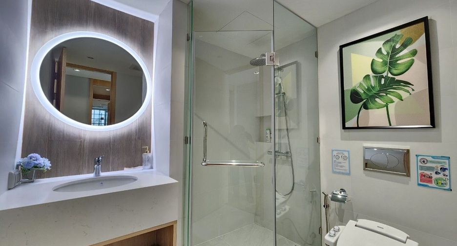 For rent 2 bedrooms apartment in Khlong Toei, Bangkok