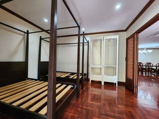 À louer 3 chambres appartement à Khlong Toei, Bangkok