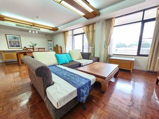 À louer 3 chambres appartement à Khlong Toei, Bangkok