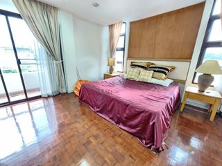 À louer 3 chambres appartement à Khlong Toei, Bangkok