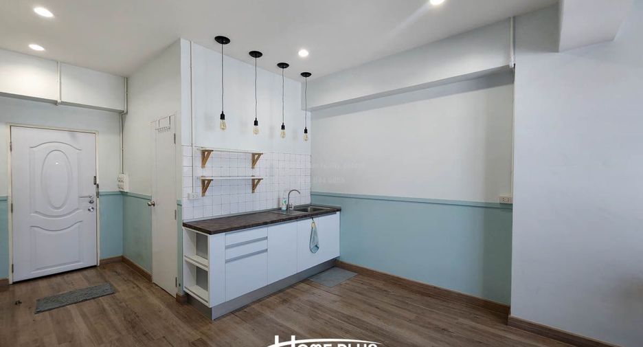 For sale 1 bed condo in Thon Buri, Bangkok