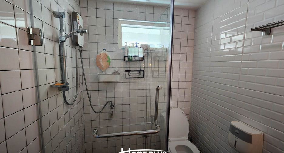 For sale 1 bed condo in Thon Buri, Bangkok