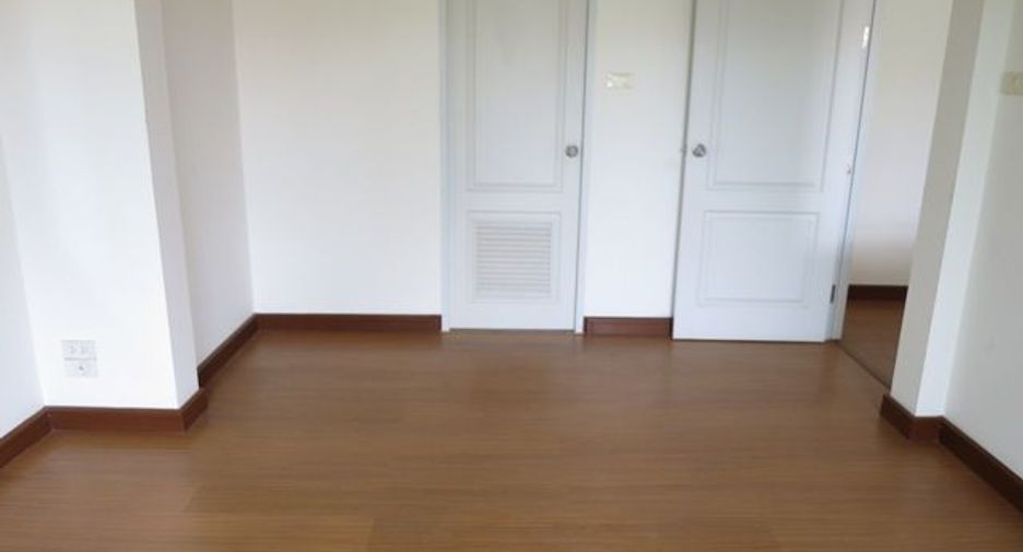 For sale 3 bedrooms house in Min Buri, Bangkok