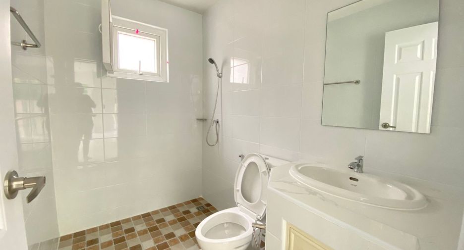 For sale 3 bedrooms house in Sai Mai, Bangkok
