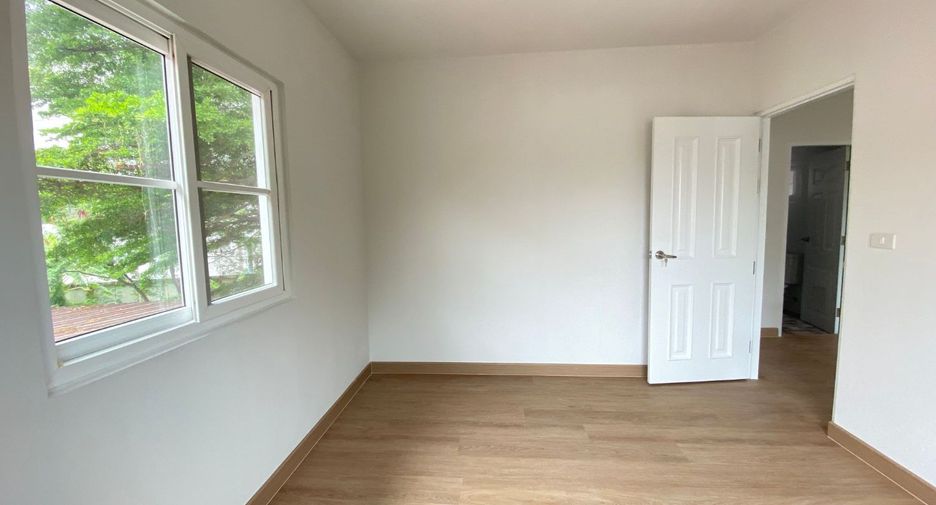 For sale 3 bedrooms house in Sai Mai, Bangkok