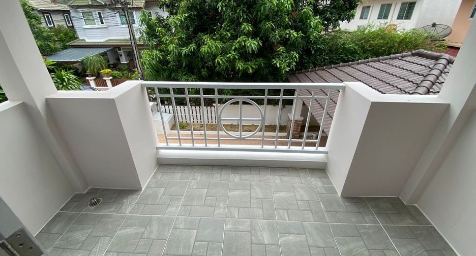 For sale 3 bedrooms house in Sai Mai, Bangkok