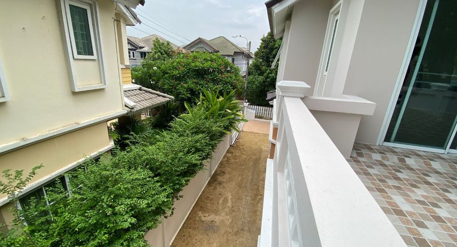 For sale 3 bedrooms house in Sai Mai, Bangkok