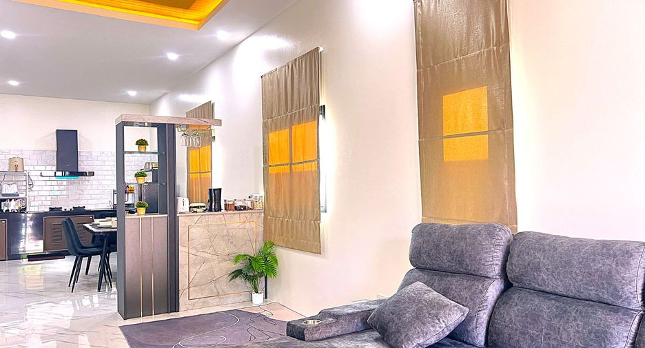 For rent and for sale 2 bed villa in Mueang Krabi, Krabi