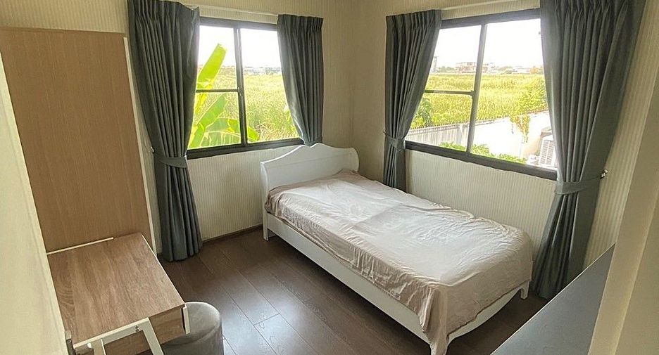 Haus zur Miete mit 5 Zimmer in Bang Phli, Samut Prakan