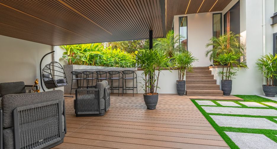 For sale 4 bedrooms villa in Bang Lamung, Chonburi