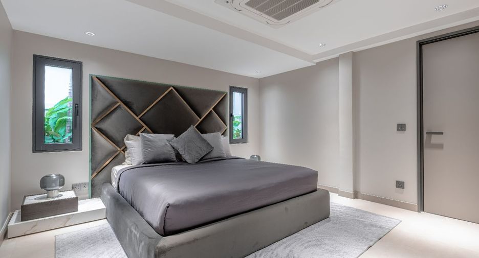 For sale 4 bedrooms villa in Bang Lamung, Chonburi