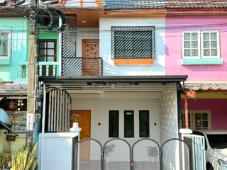 For sale 2 bed townhouse in Lat Krabang, Bangkok