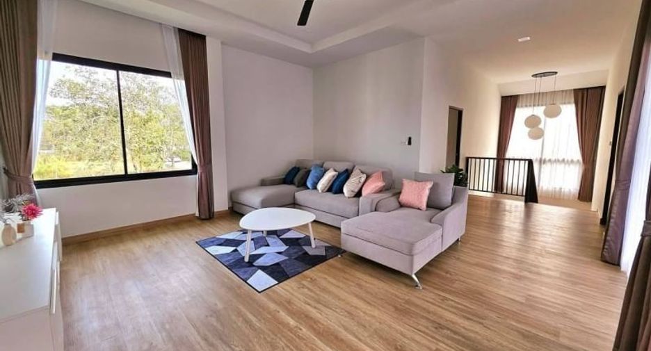 For rent 4 bedrooms house in Mueang Chiang Mai, Chiang Mai
