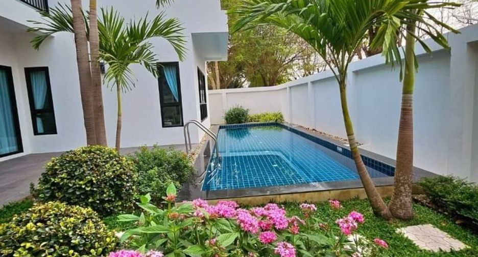 For rent 4 bedrooms house in Mueang Chiang Mai, Chiang Mai