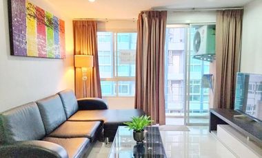 For rent 2 bed condo in Huai Khwang, Bangkok