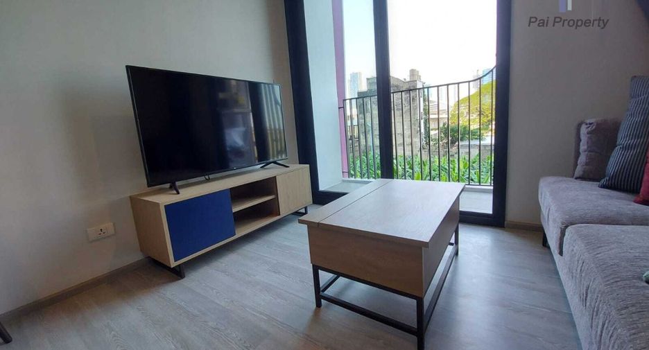 For sale 1 bed condo in Watthana, Bangkok