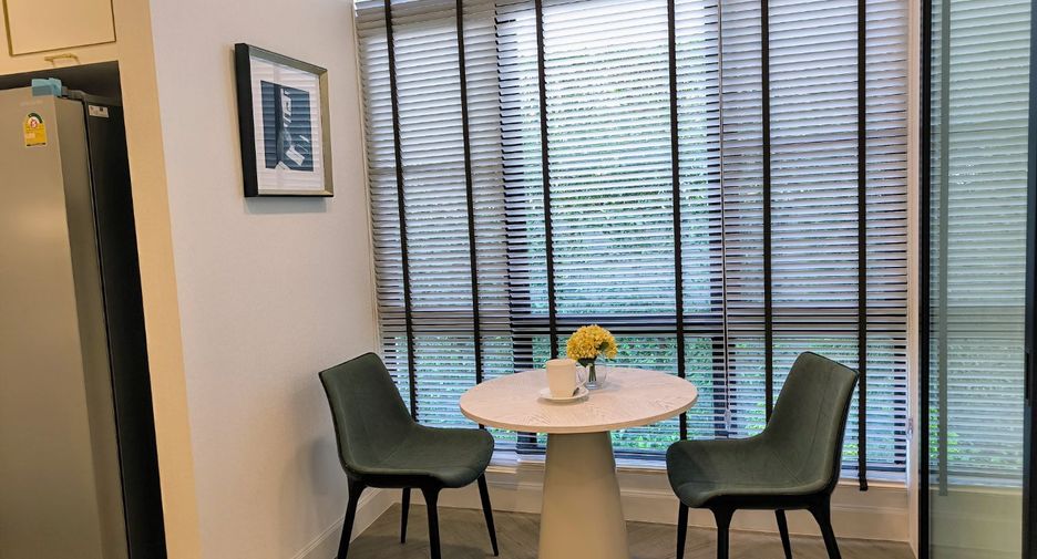 For sale 4 bedrooms house in Saphan Sung, Bangkok