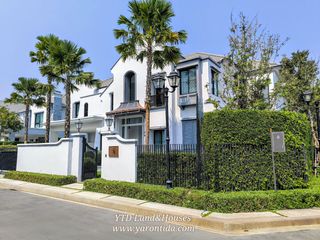 For sale 4 bedrooms house in Saphan Sung, Bangkok