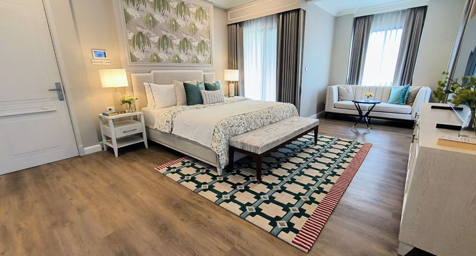 For sale 4 bedrooms house in Saphan Sung, Bangkok
