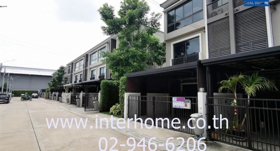 For sale 3 bed townhouse in Pak Kret, Nonthaburi