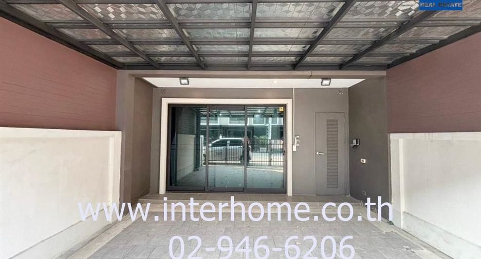 For sale 3 bed townhouse in Pak Kret, Nonthaburi