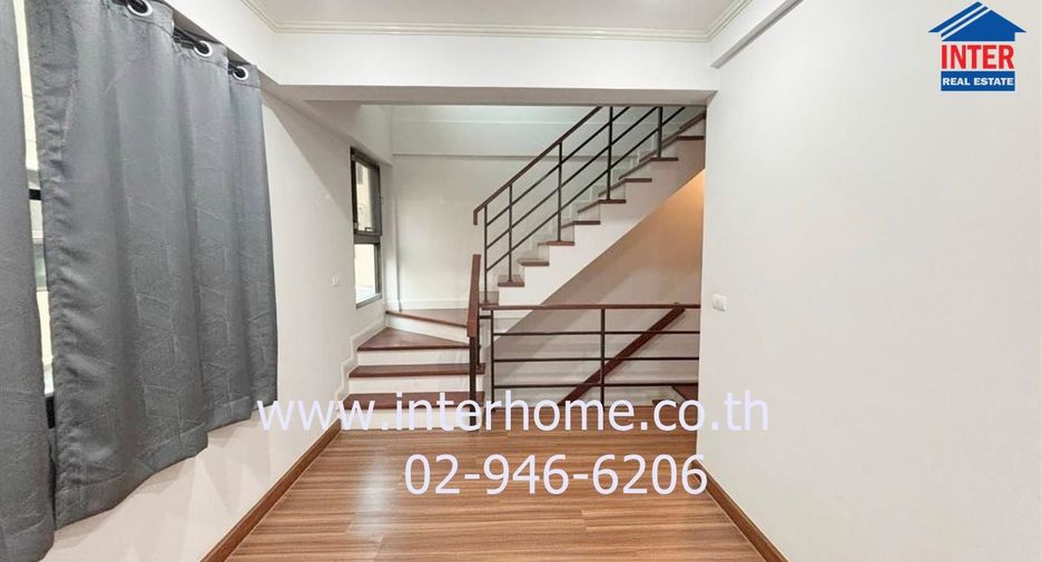 For sale 3 bed townhouse in Pak Kret, Nonthaburi