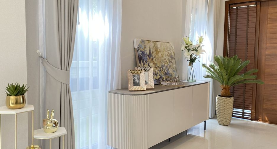 For rent 5 Beds house in Bang Phli, Samut Prakan