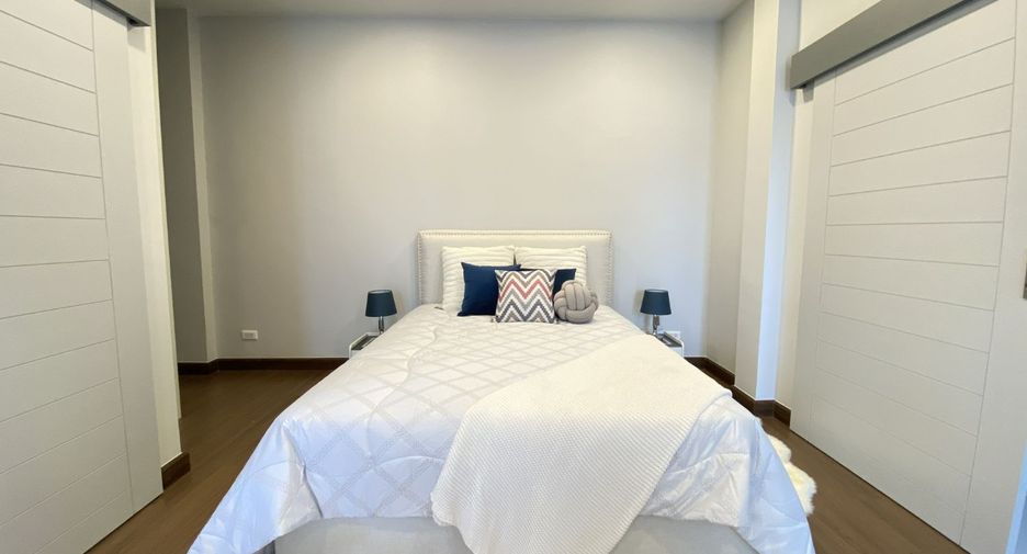 For rent 5 Beds house in Bang Phli, Samut Prakan