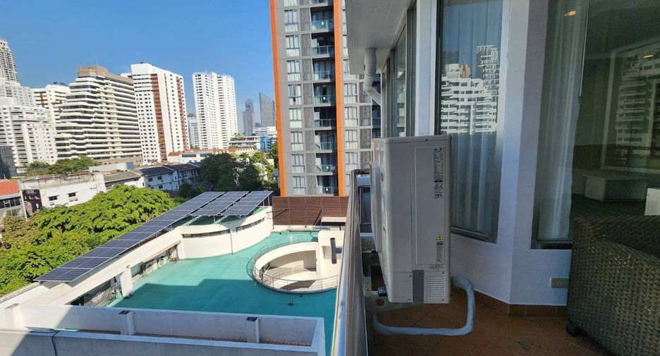 For rent 2 bedrooms apartment in Khlong Toei, Bangkok