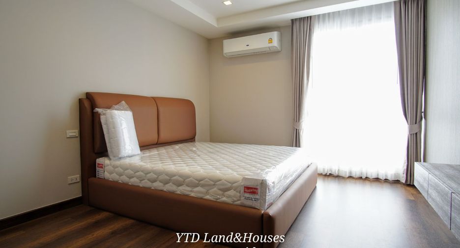 For rent 4 bedrooms house in Mueang Samut Prakan, Samut Prakan