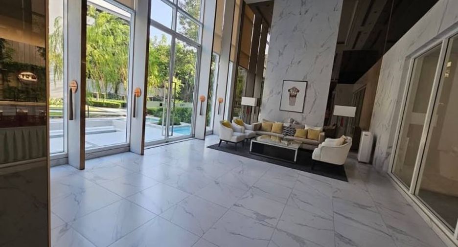 For sale 1 bed condo in Bang Sue, Bangkok
