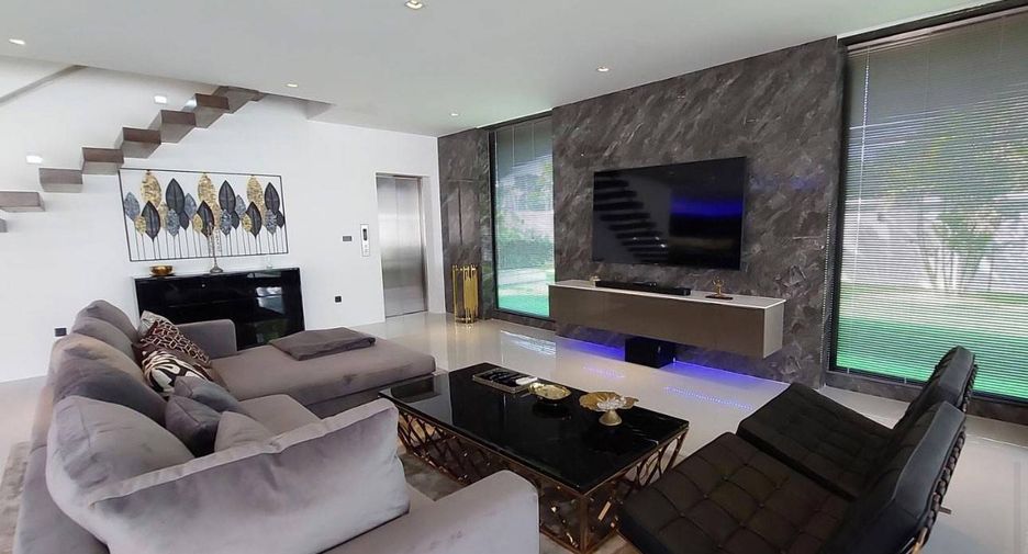 For sale 5 bedrooms house in Bang Lamung, Chonburi