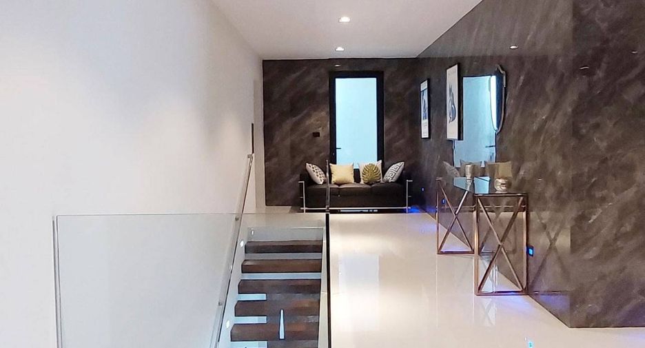 For sale 5 bedrooms house in Bang Lamung, Chonburi