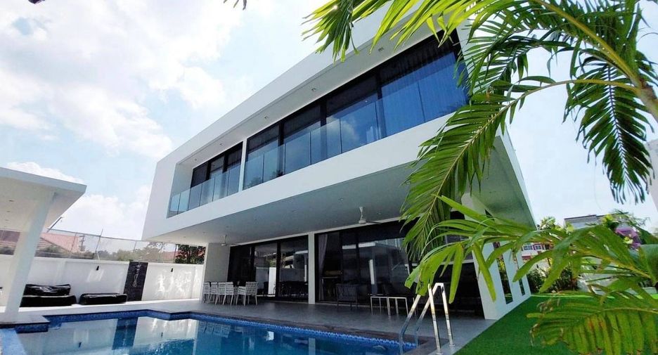 For sale 5 bedrooms house in Bang Lamung, Chonburi