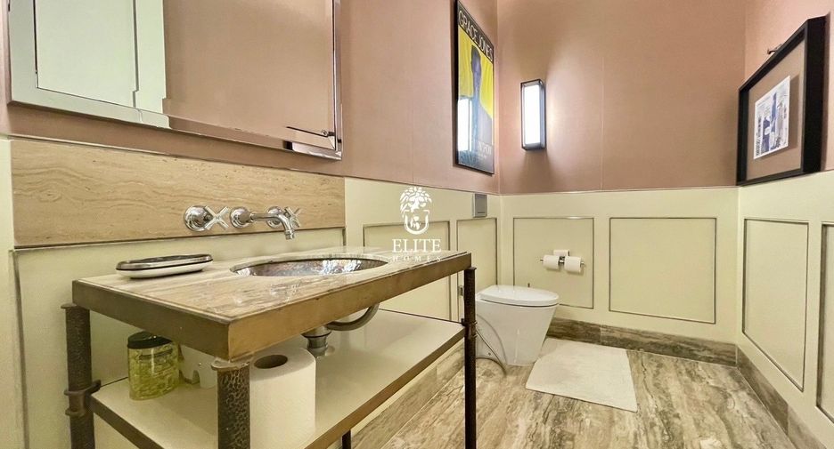 Condo en alquiler y en venta de 3 habitaciones en Sathon, Bangkok