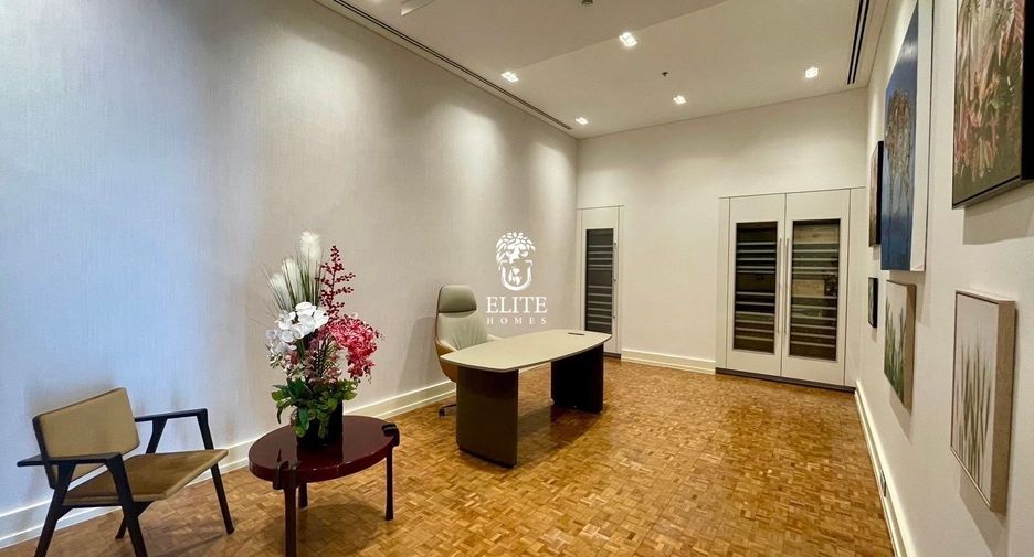 Condo en alquiler y en venta de 3 habitaciones en Sathon, Bangkok