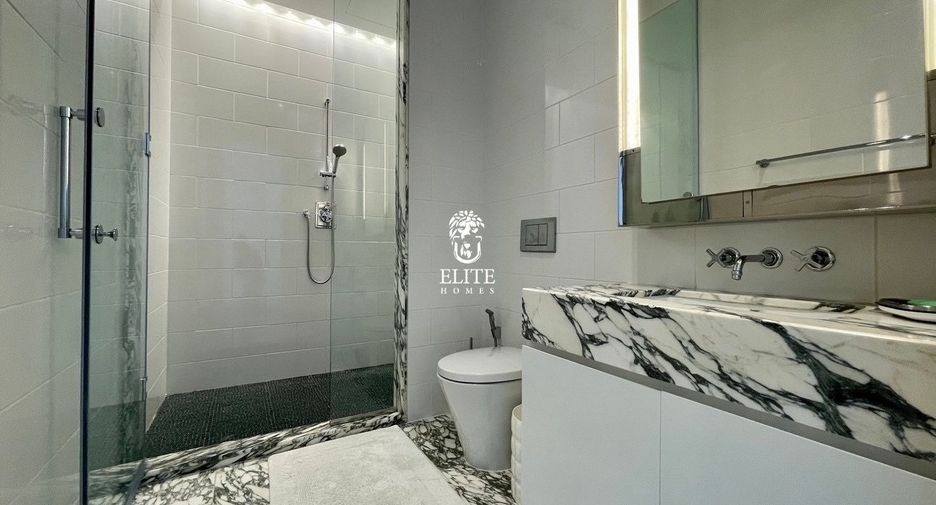 Condo en alquiler y en venta de 3 habitaciones en Sathon, Bangkok