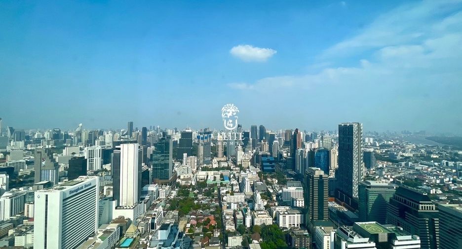 Condo en alquiler y en venta de 3 habitaciones en Sathon, Bangkok