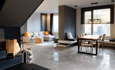For rent そして for sale 3 Beds condo in Pathum Wan, Bangkok