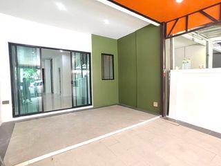 For sale 3 bed townhouse in Bang Khae, Bangkok