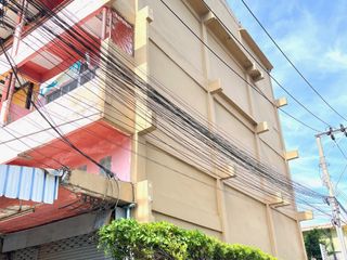 For sale 3 bed retail Space in Bang Khen, Bangkok