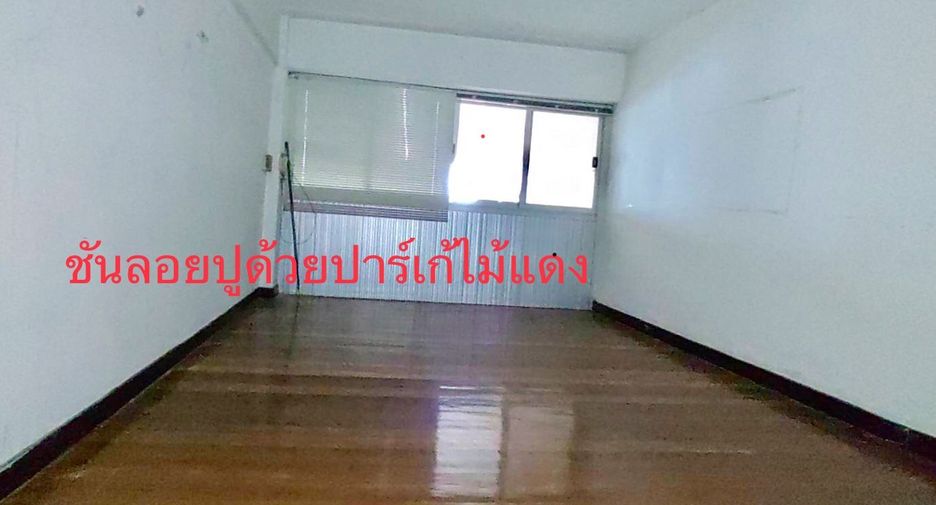 For rent and for sale 3 bedrooms retail Space in Bang Khen, Bangkok