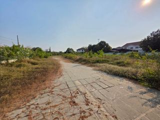 出售 土地 在 Bang Khen, 曼谷