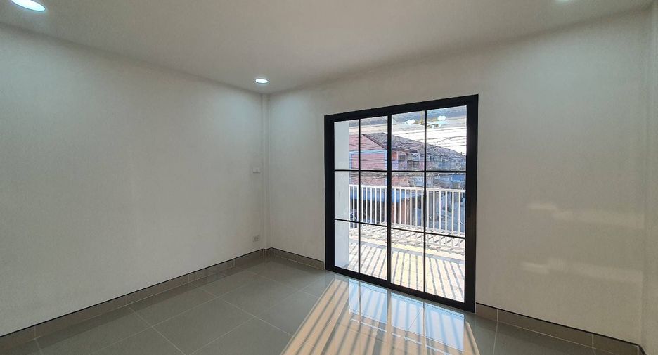 For sale 3 Beds townhouse in Sai Noi, Nonthaburi
