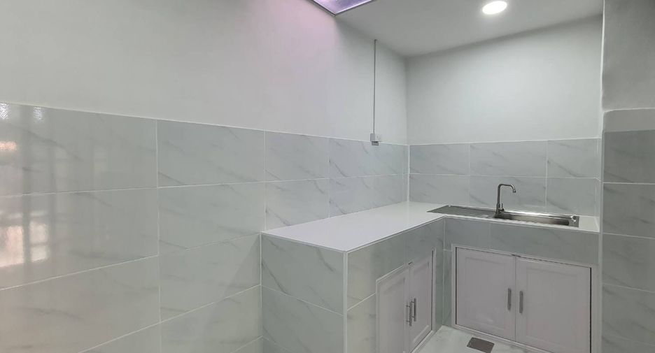 For sale 3 Beds townhouse in Sai Noi, Nonthaburi