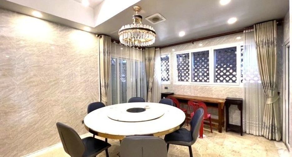 Haus zum Kauf mit 4 Zimmer in Bang Lamung, Chonburi