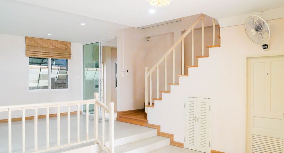 For sale 3 bed house in Mueang Nonthaburi, Nonthaburi