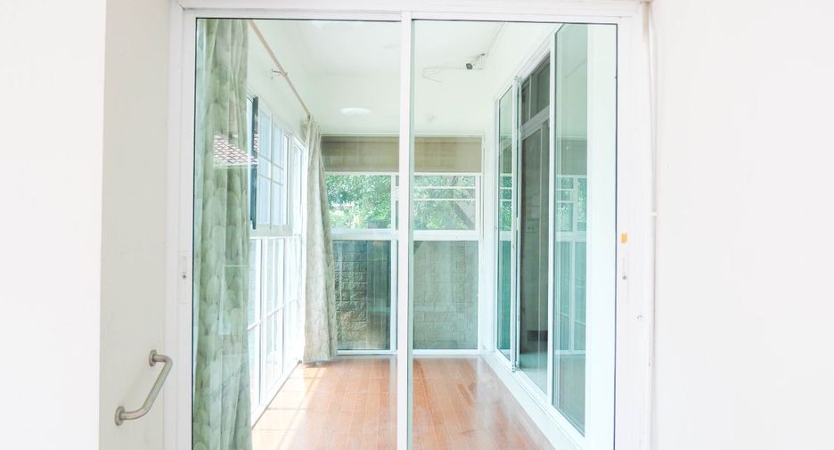 For sale 3 bed house in Mueang Nonthaburi, Nonthaburi