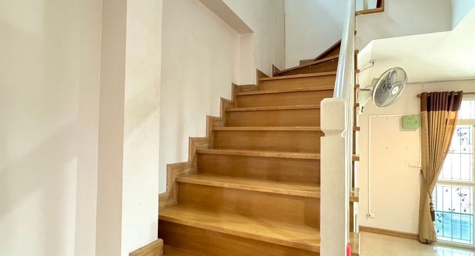For sale 3 bed house in Mueang Nonthaburi, Nonthaburi