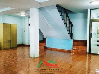 For sale 5 Beds townhouse in Lam Luk Ka, Pathum Thani
